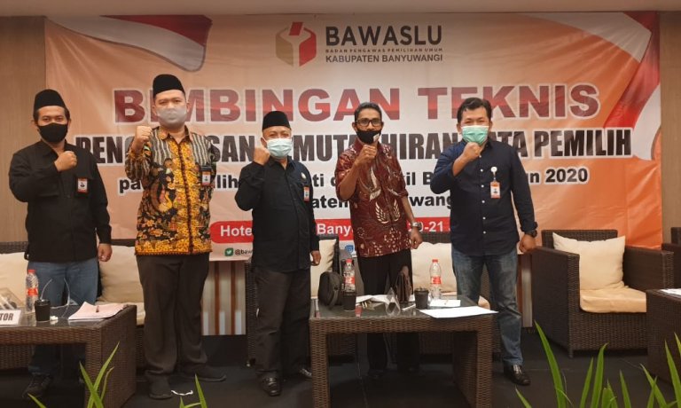 Jelang Tahap Penetapan dan Pengundian Nomor Urut Paslon, Bawaslu Banyuwangi Lakukan Upaya Pencegahan