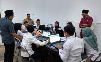 Delapan PPNPNS Bawaslu Banyuwangi Ikuti Tes Tertulis secara online