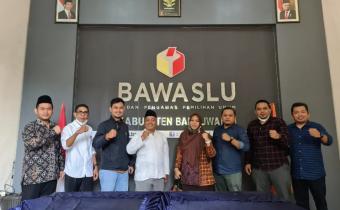 Jelang Persiapan Pemilu 2024, Bawaslu  Dan KPU Banyuwangi Terus Bangun Sinergi